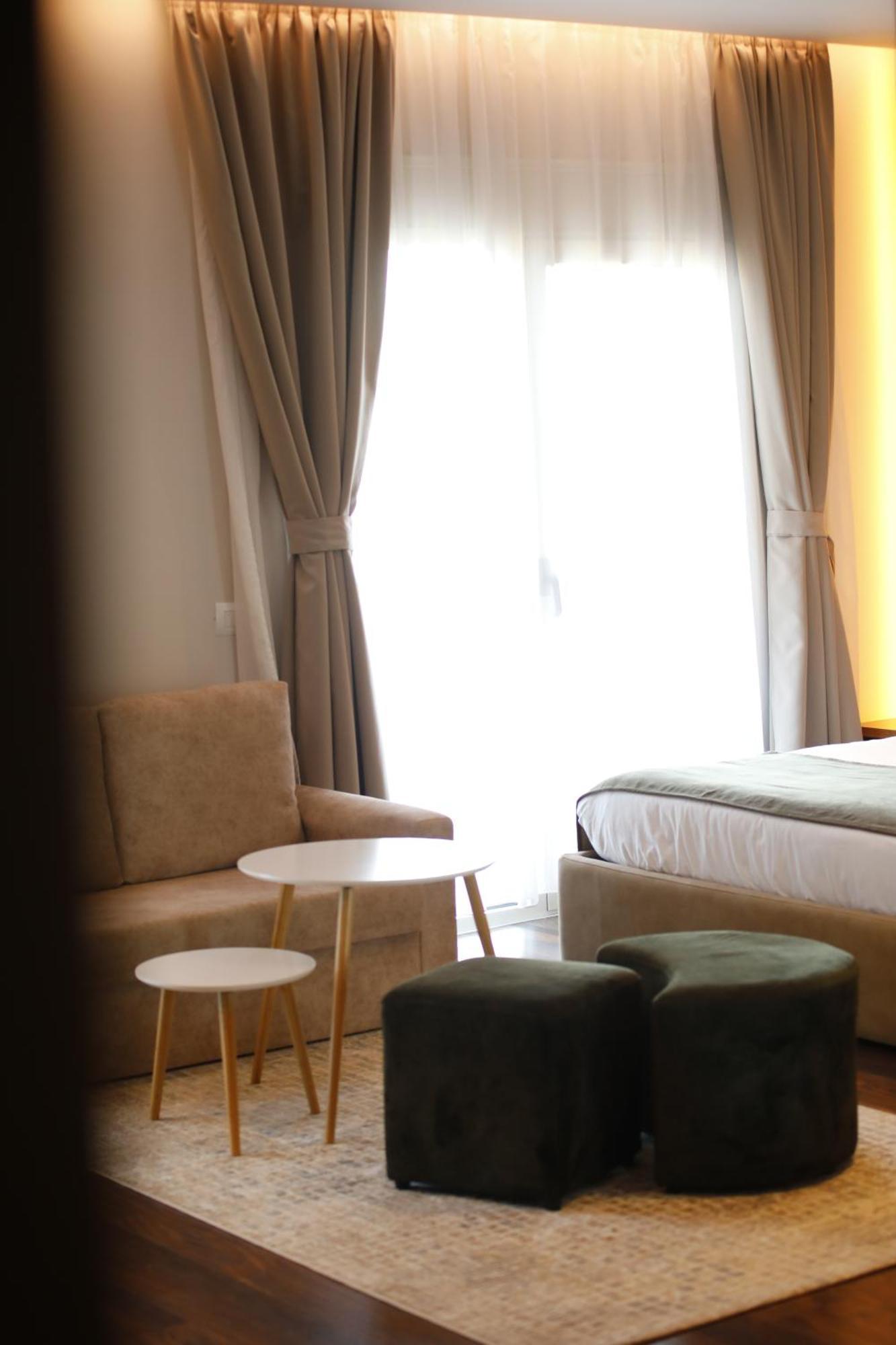 Olivia'S Hill Resort Kryemedhej Luaran gambar