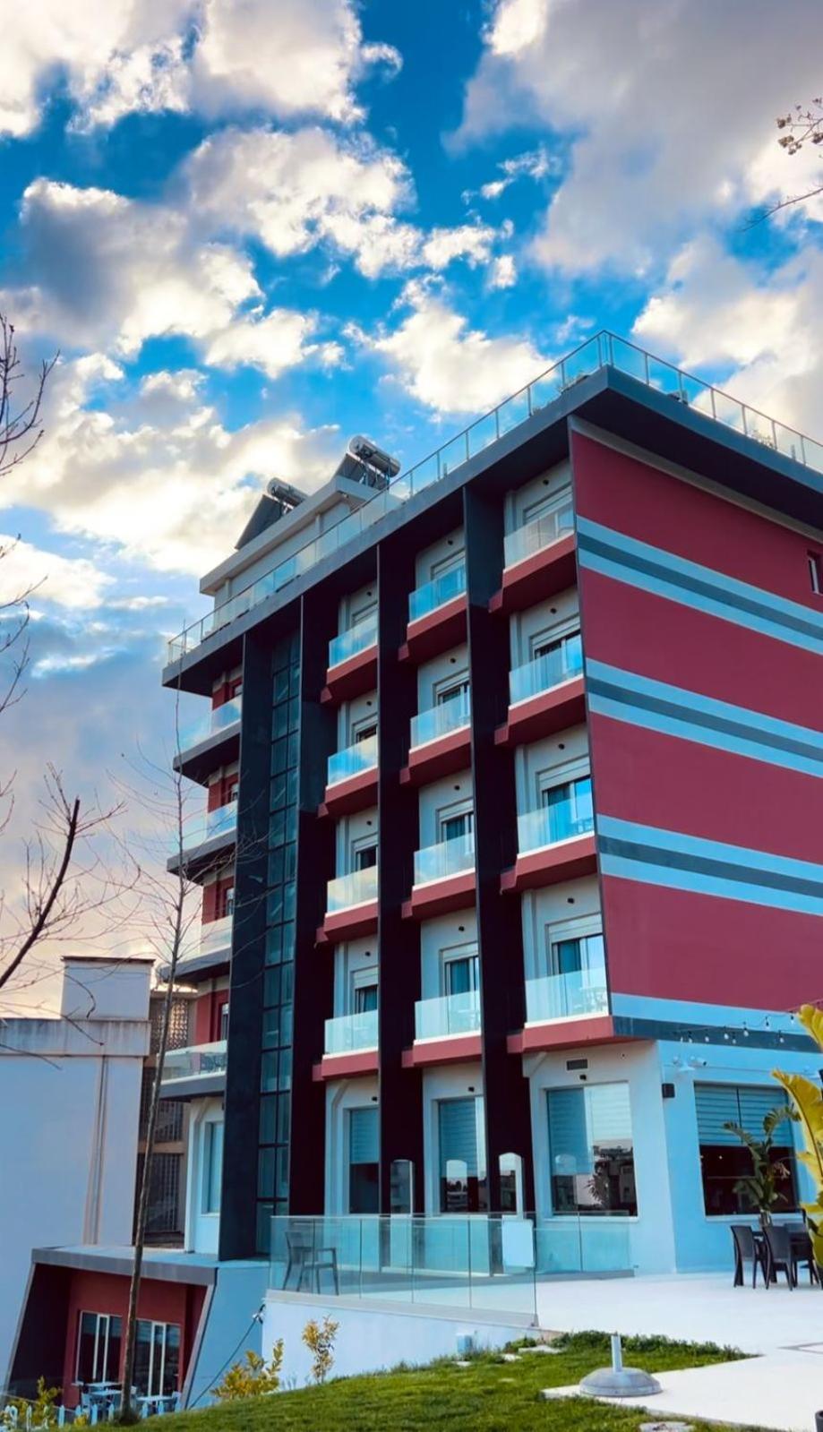 Olivia'S Hill Resort Kryemedhej Luaran gambar